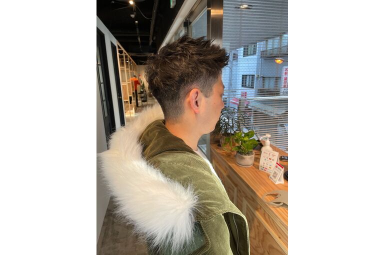 爽やかさアップバングショートヘア