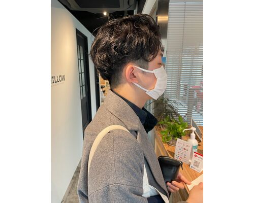 毛先だけパーマ　20代男性