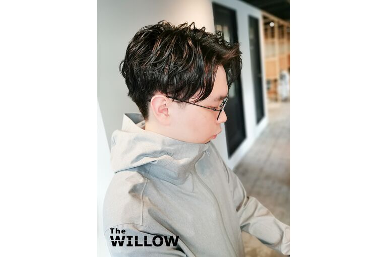 10代ヘアスタイル　センターパート　神保町美容室