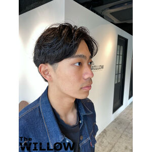 20代ヘアスタイル　30代ヘアスタイル　センターパート　神保町