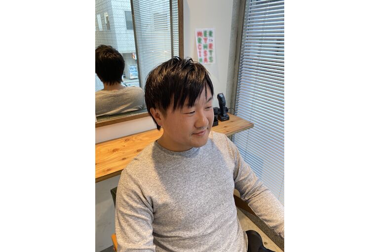 刈り上げない　３０代　ショート