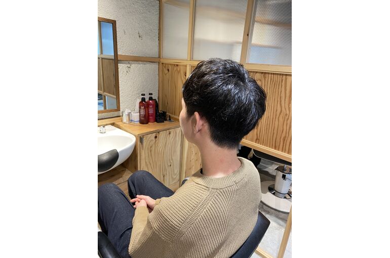 20代　30代　ツーブロック