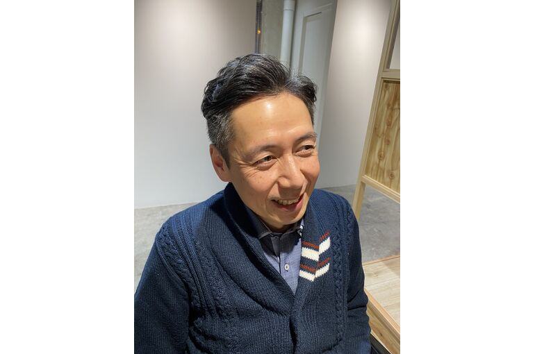 30代ヘアスタイル　40代ヘアスタイル　神保町